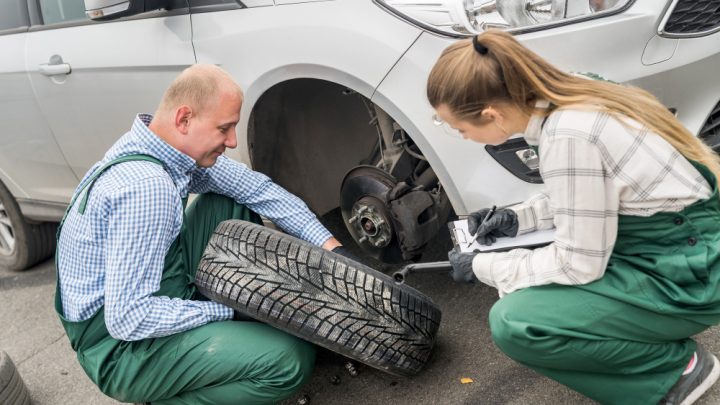 Massima Efficienza nella Sostituzione Pneumatici: Scopri il Nostro Servizio a Leini